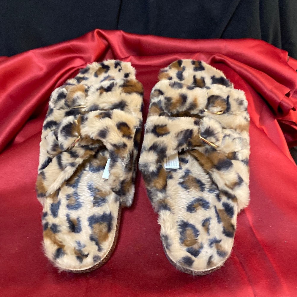 Leopard Mule Slides